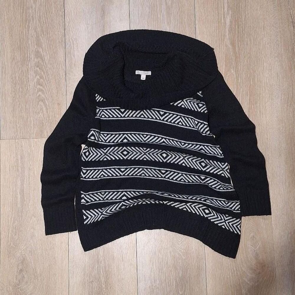 Unbranded Women's Black and White Jumper